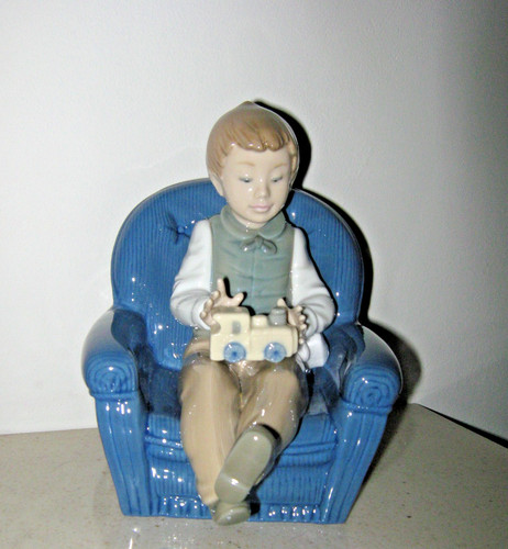 Nao lladro figurine just - lladro,