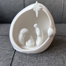 White Christmas Nativity