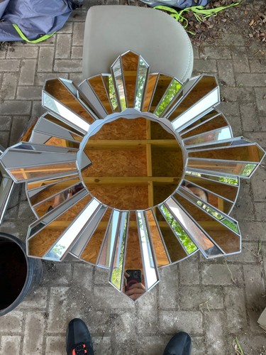 Round wall mirror - wall,