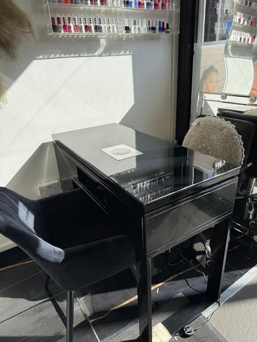 Manicure nail table - nail,