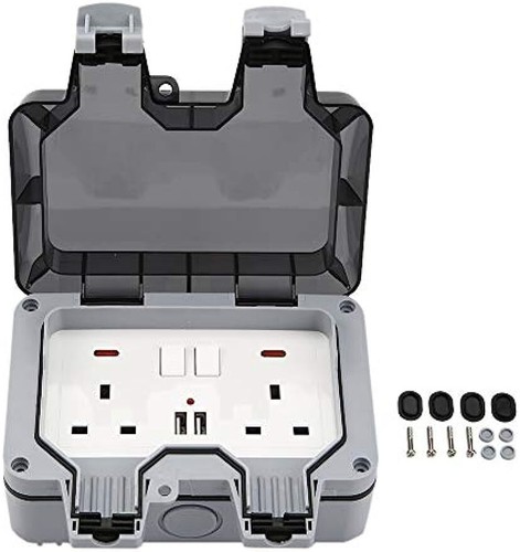Outdoor socket gang latching - socket,