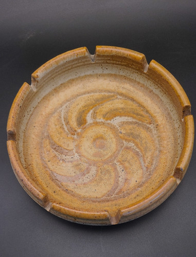 Vintage signed studio pottery - signed,