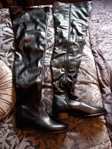 Ladies realy long thigh boots - long,