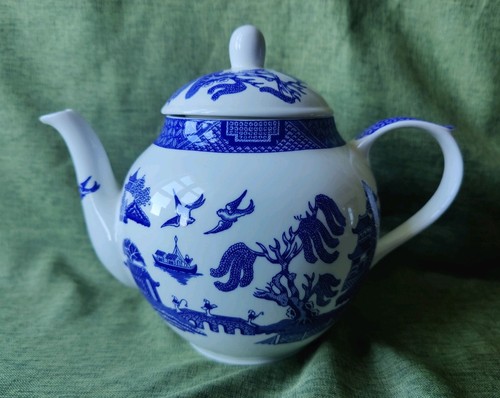 Vintage old willow - willow, teapot