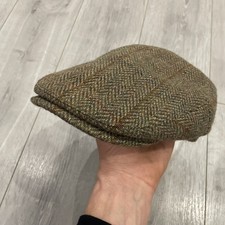 Gladwin Bond London Check Flat