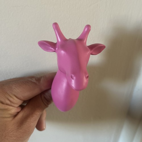 Giraffe wall hook - wall, pink