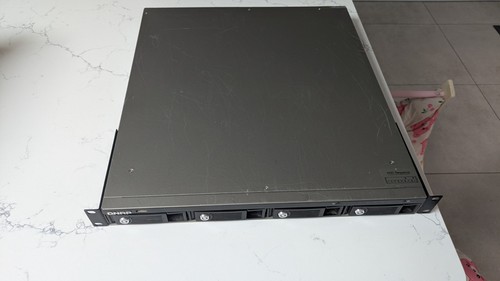 Qnap 420u network attatched - ts-420u,