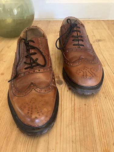 Martens wingtip shoes - wingtip,