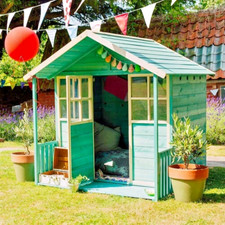 Plum Deckhouse Wooden