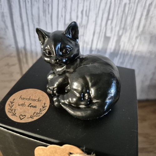 Small cat ornament black cute - cat,