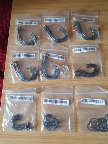 Large sea fishing hooks - large,