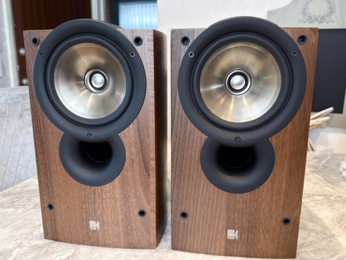 Kef iq1 series walnut - kef,
