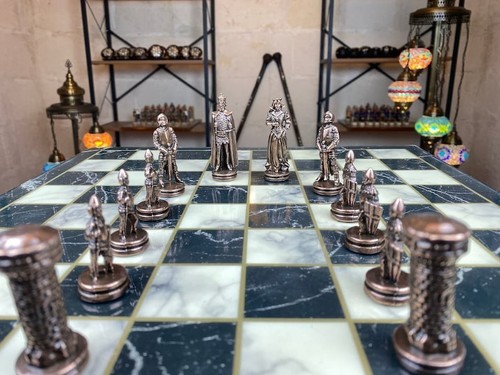 Chess set antique - chess, british