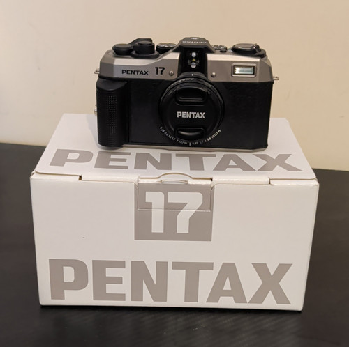 Pentax half frame - half,