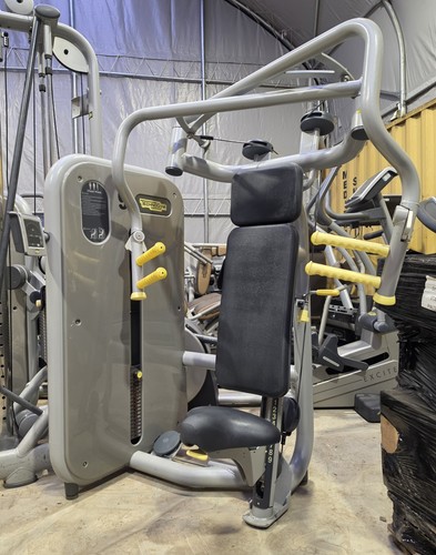 Technogym chest press - chest,