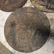 Cast Iron Manhole Drain Cover 490mm Round Keyhole Lift Free P&p Drain Lid Marley
