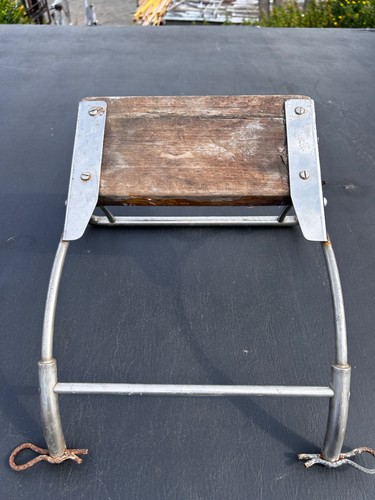 Vintage outboard motor service - outboard,