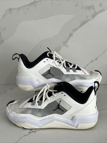 Nike air jordan max aura - max,
