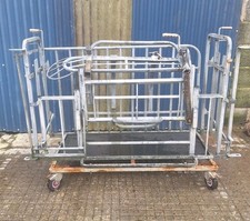 Ironwork Sheep Turnover Crate