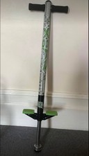 Xootz TY6045 Pogo Stick - Green. Age 5-7