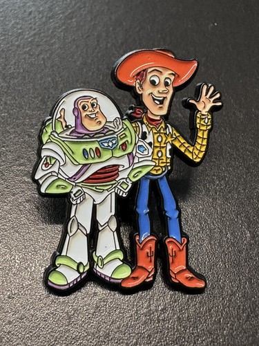 Woody buzz lightyear enamel - buzz,