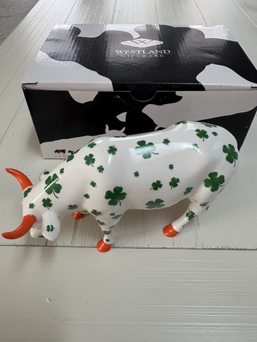 Cow parade lucky - cow,