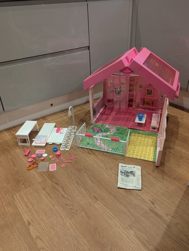 Vintage 1992 barbie fold n - fold, 'n