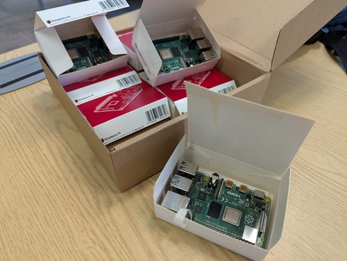 Raspberry model 4gb ram - 4,