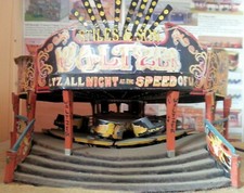 Waltzer Ride 7 car Motorised Fair Q34MOT UNPAINTED OO Scale Langley Models Kit