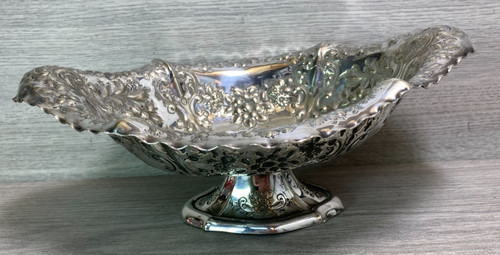 Antique victorian canoe - victorian, shape