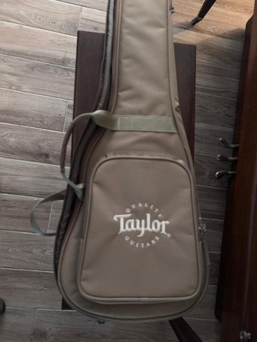 Taylor small travel guitar - taylor, &