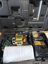 DEWALT DW089LG Line Laser Level - Green