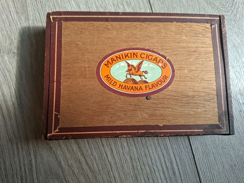 Vintage wooden cigar - wooden, manikin