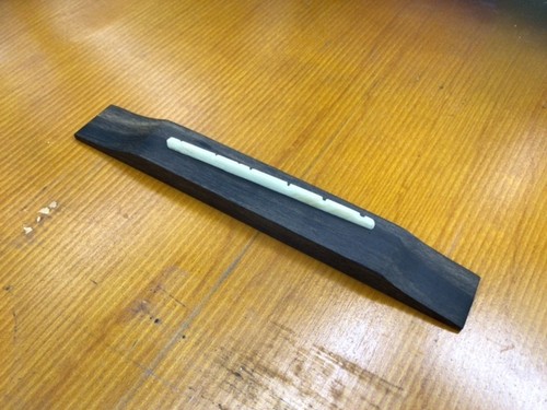 Righty ebony floating bridge - ebony,