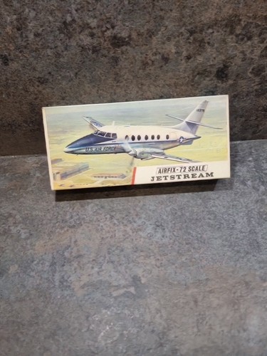 Rare airfix jetstream red - 1/72,