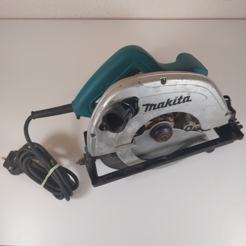 Makita 5704r circular saw 230v - makita,