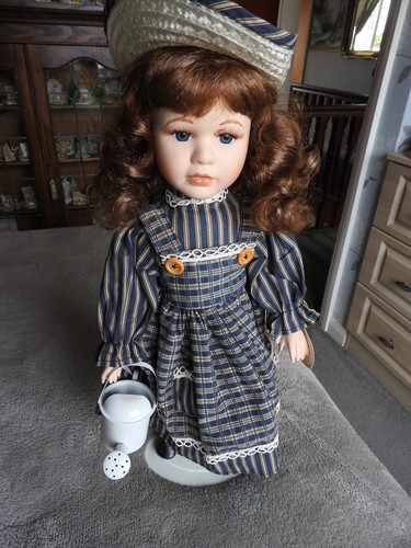 Leonardo porcelain doll laura - leonardo,