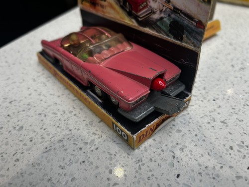 Dinky toys boxed - dinky, lady