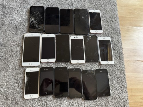 Job lot x17 iphones - job,