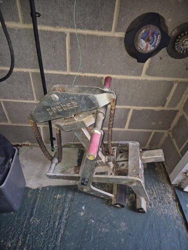 Jcb attachment kerb lifter - attachment,,