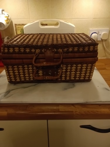 Vintage woven wicker pinic - wicker,