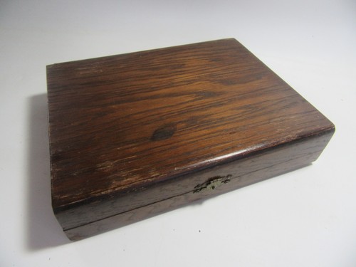 Vintage empty wooden cutlery