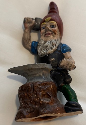 Heissner terracotta gnome - terracotta,