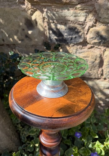 Sowerby vintage green glass - vintage,