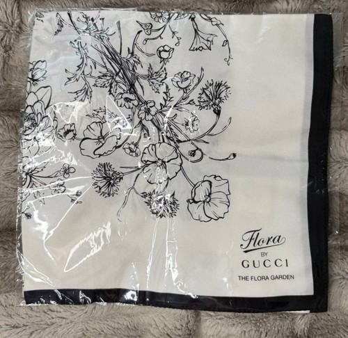 Silk scarf gucci flora - silk,