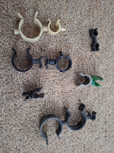 Pipe spacing clips for - clips,