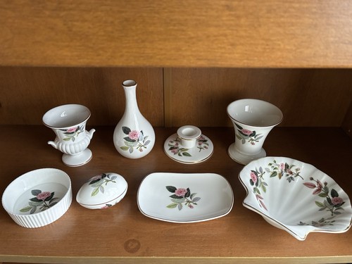 Wedgwood hathaway rose set - hathaway,