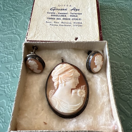 Giovanni apa cameo and - giovanni,