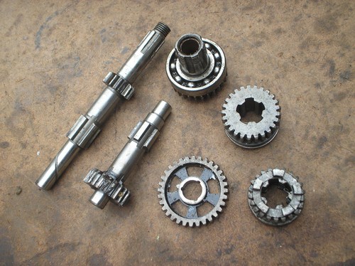 Bsa bantam damaged gearbox - bsa,
