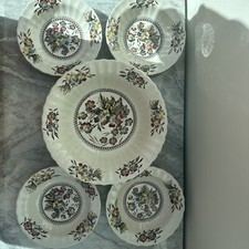 Vintage Wade China “Meadow” Serving Bowl With 4 Matching Bowls.